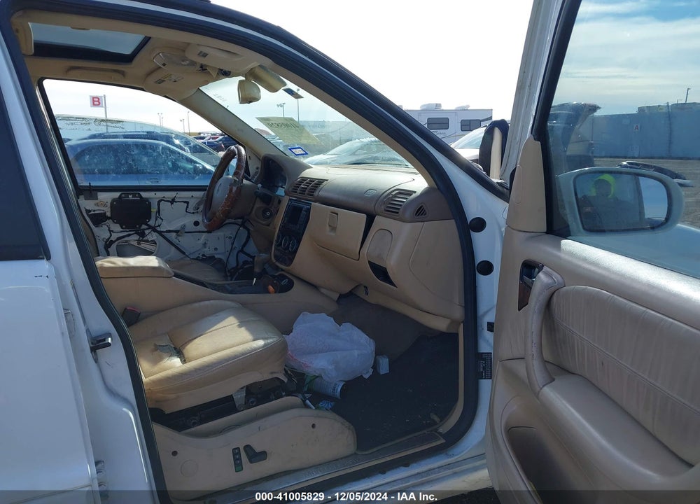 2004 MERCEDES-BENZ ML 350 4MATIC VIN: 4JGAB57E14A485001