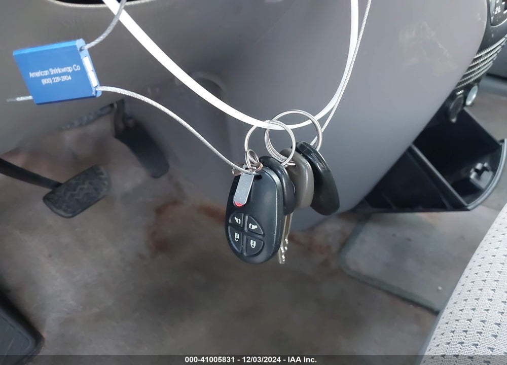 2008 TOYOTA SIENNA LE VIN: 5TDZK23C88S210437