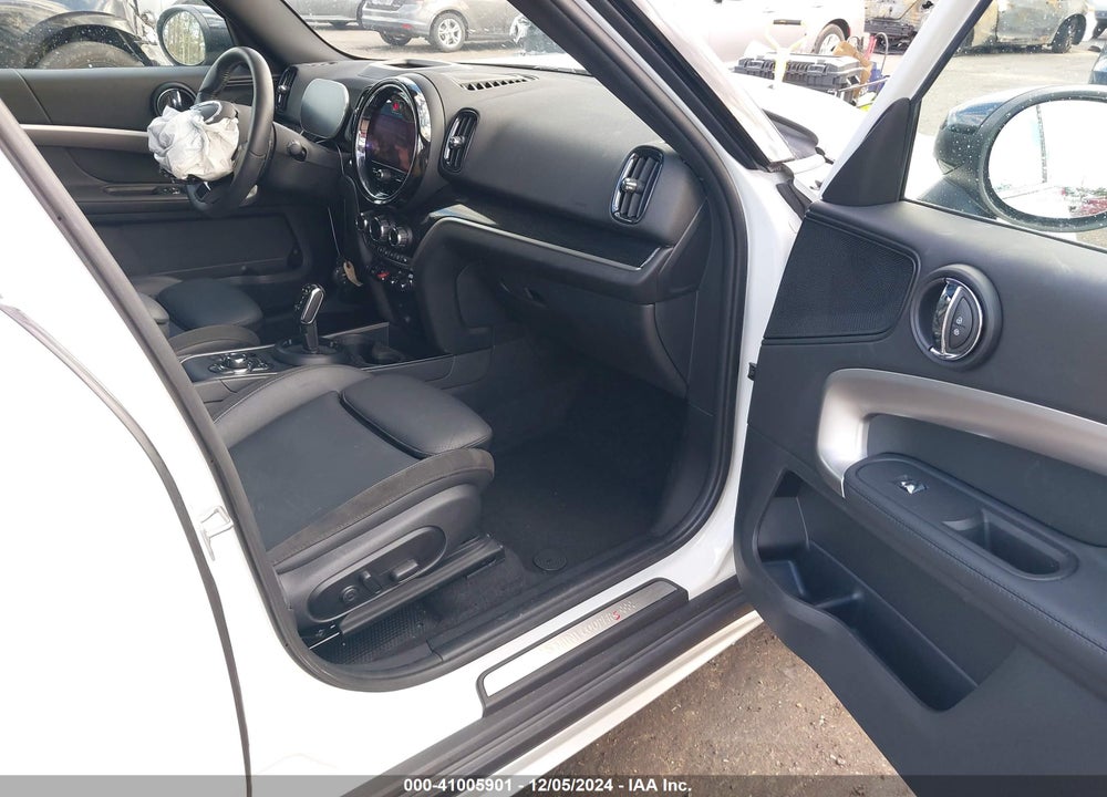 2024 MINI COUNTRYMAN COOPER S VIN: WMZ53BR02R3R42512