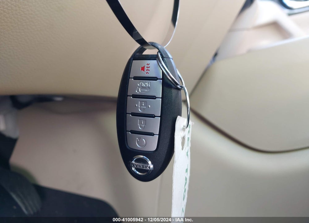 2017 NISSAN ROGUE SV VIN: JN8AT2MT3HW132162