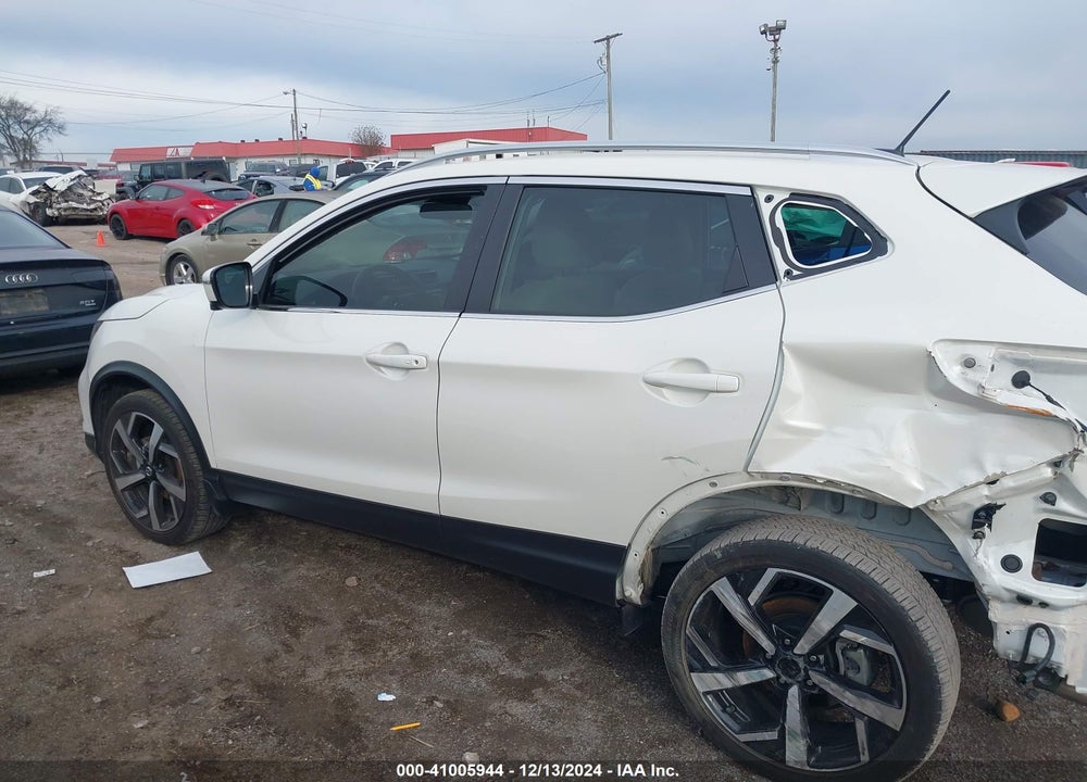 2022 NISSAN ROGUE SPORT SL FWD XTRONIC CVT VIN: JN1BJ1CV9NW352777