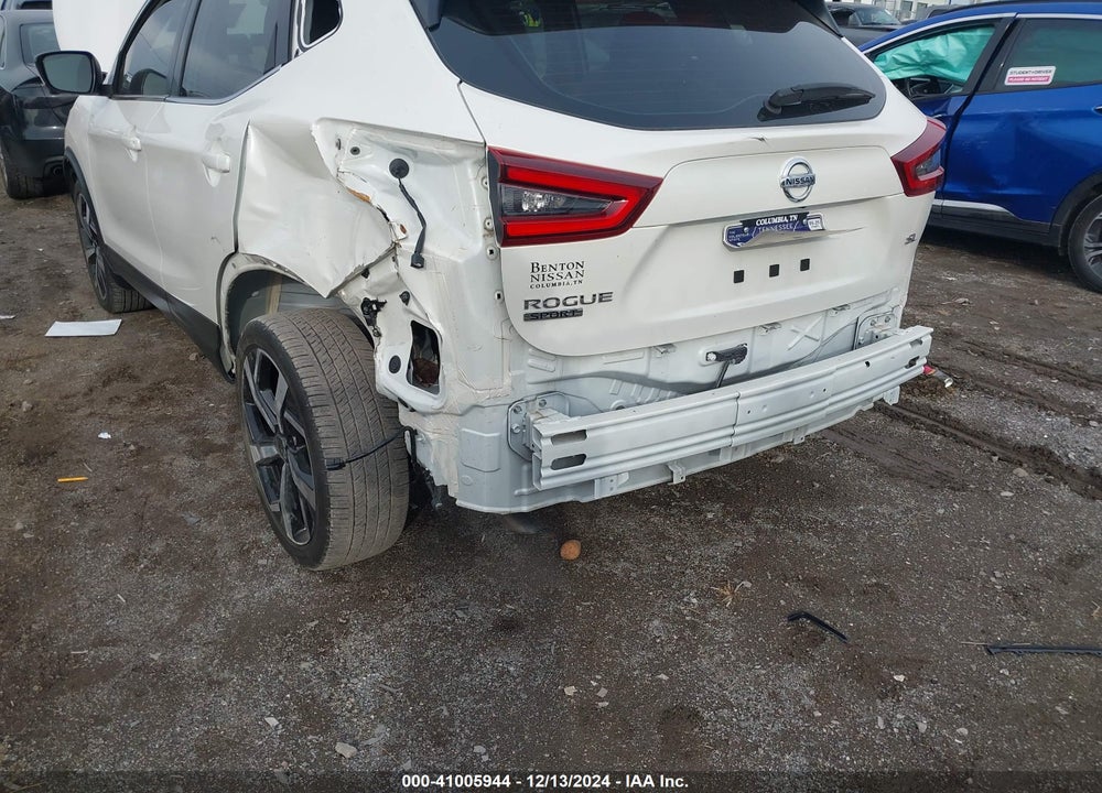 2022 NISSAN ROGUE SPORT SL FWD XTRONIC CVT VIN: JN1BJ1CV9NW352777