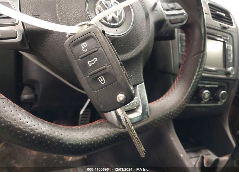 2010 VOLKSWAGEN GTI 2-DOOR VIN: WVWEV7AJ7AW240913