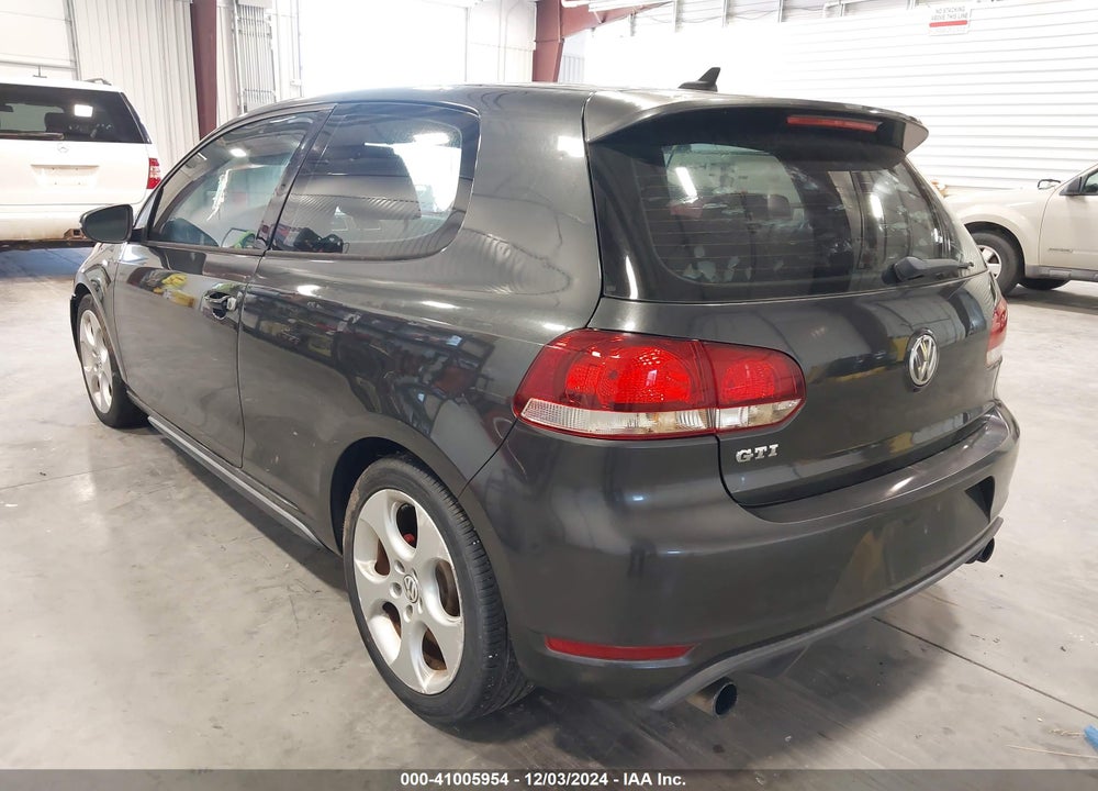 2010 VOLKSWAGEN GTI 2-DOOR VIN: WVWEV7AJ7AW240913