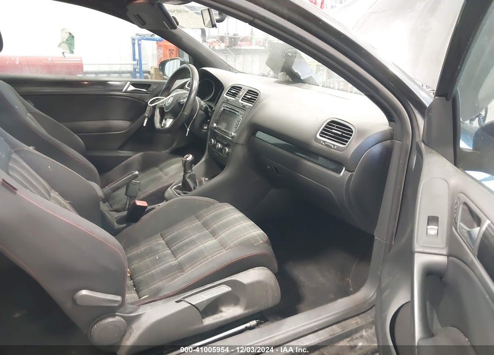 2010 VOLKSWAGEN GTI 2-DOOR VIN: WVWEV7AJ7AW240913