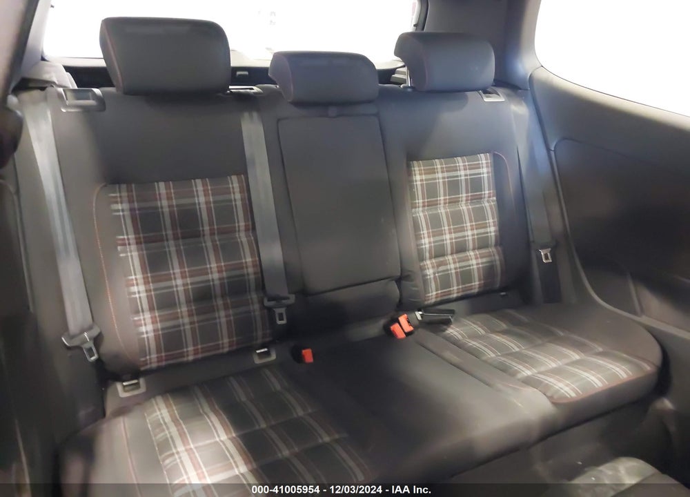 2010 VOLKSWAGEN GTI 2-DOOR VIN: WVWEV7AJ7AW240913