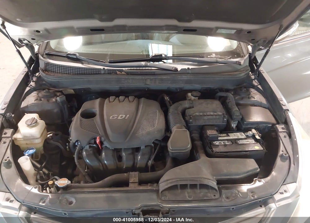 2011 HYUNDAI SONATA VIN: 5NPEC4AC4BH032369