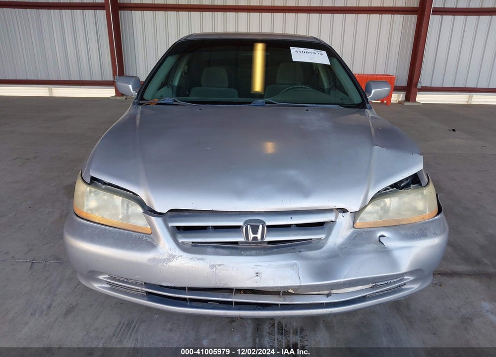 2002 HONDA ACCORD 2.3 LX/LX VIN: 3HGCG66552G703687