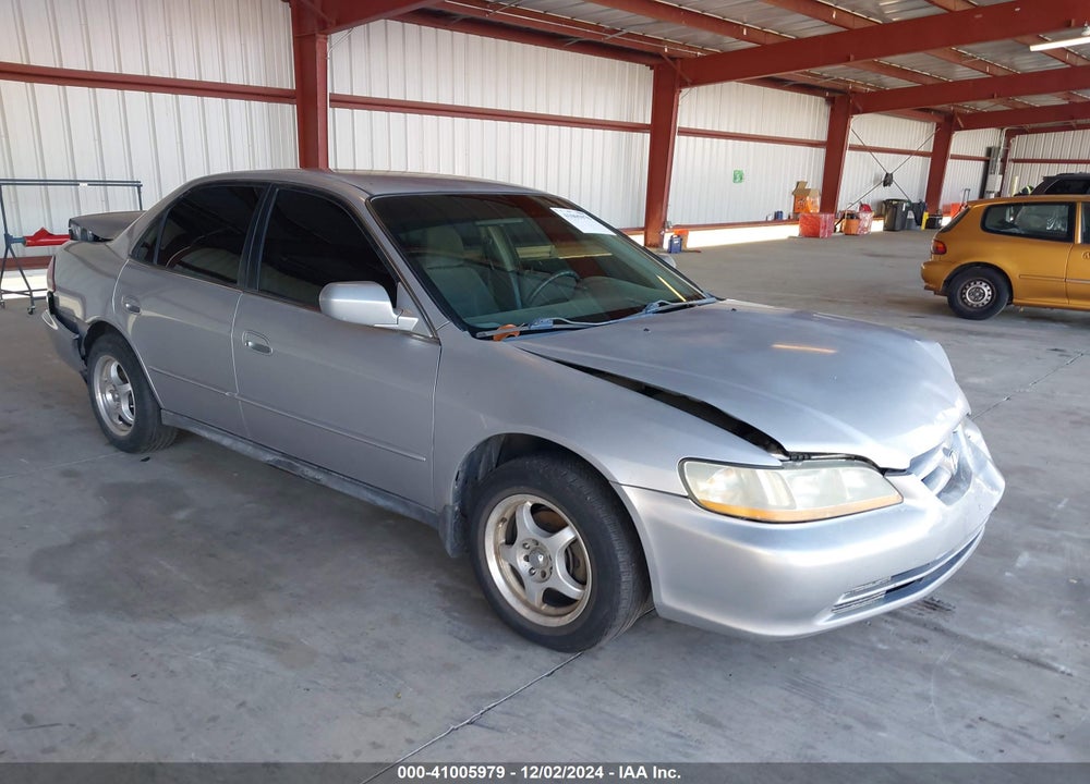 2002 HONDA ACCORD 2.3 LX/LX VIN: 3HGCG66552G703687