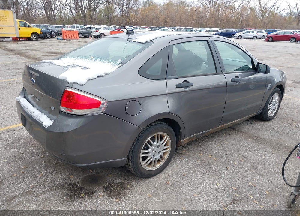 2010 FORD FOCUS SE VIN: 1FAHP3FN8AW142667