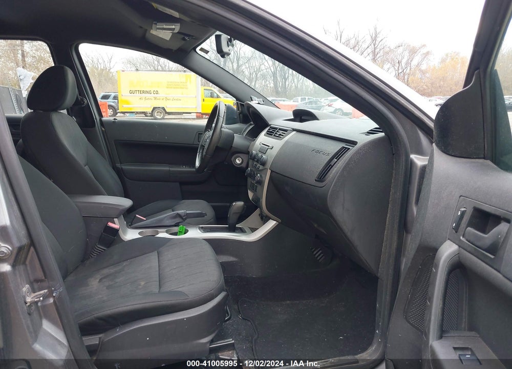 2010 FORD FOCUS SE VIN: 1FAHP3FN8AW142667