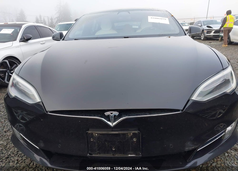 2018 TESLA MODEL S 100D/75D/P100D VIN: 5YJSA1E2XJF281958