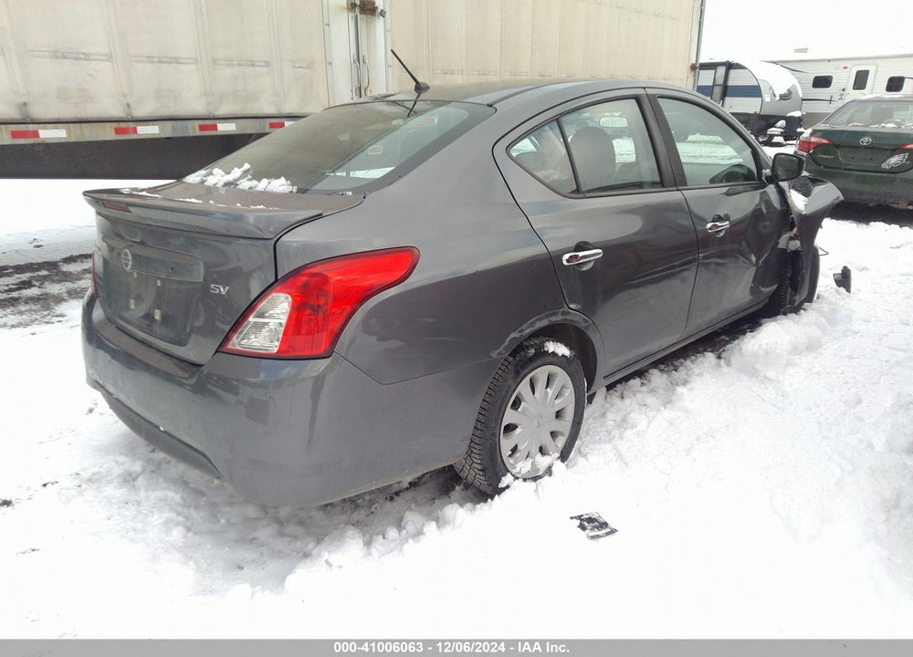 2018 NISSAN VERSA 1.6 SV VIN: 3N1CN7AP2JL832532