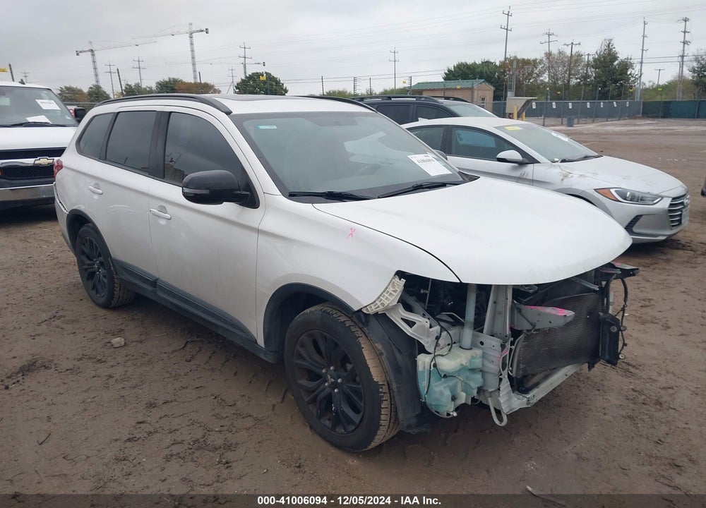 2018 MITSUBISHI OUTLANDER LE VIN: JA4AD3A30JZ021442