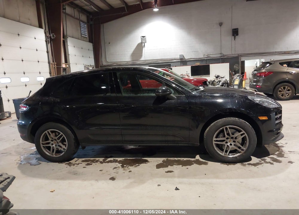 2021 PORSCHE MACAN VIN: WP1AA2A59MLB11415