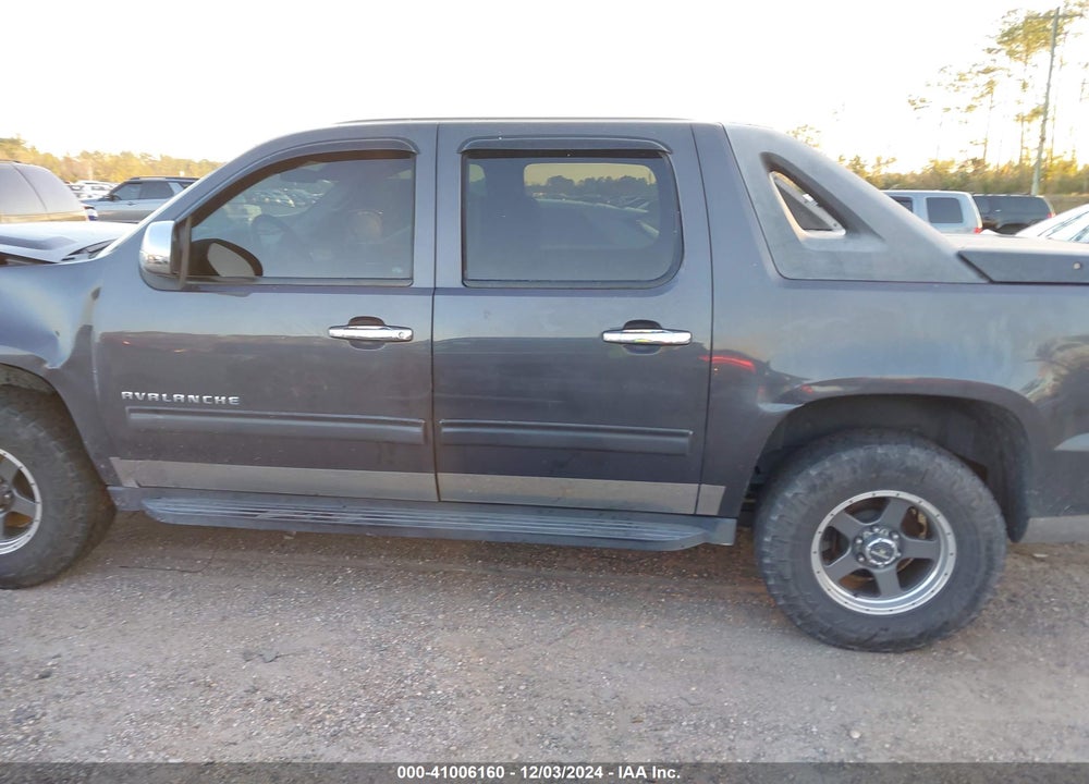 2010 CHEVROLET AVALANCHE 1500 LS VIN: 3GNVKEE09AG242182