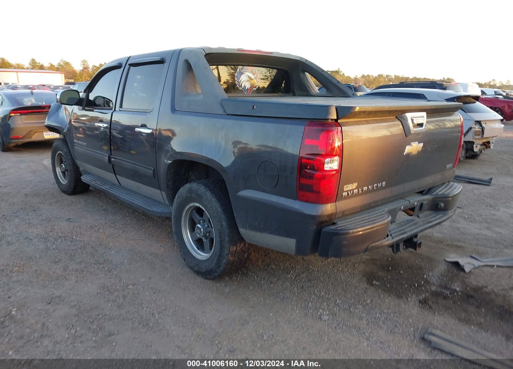 2010 CHEVROLET AVALANCHE 1500 LS VIN: 3GNVKEE09AG242182