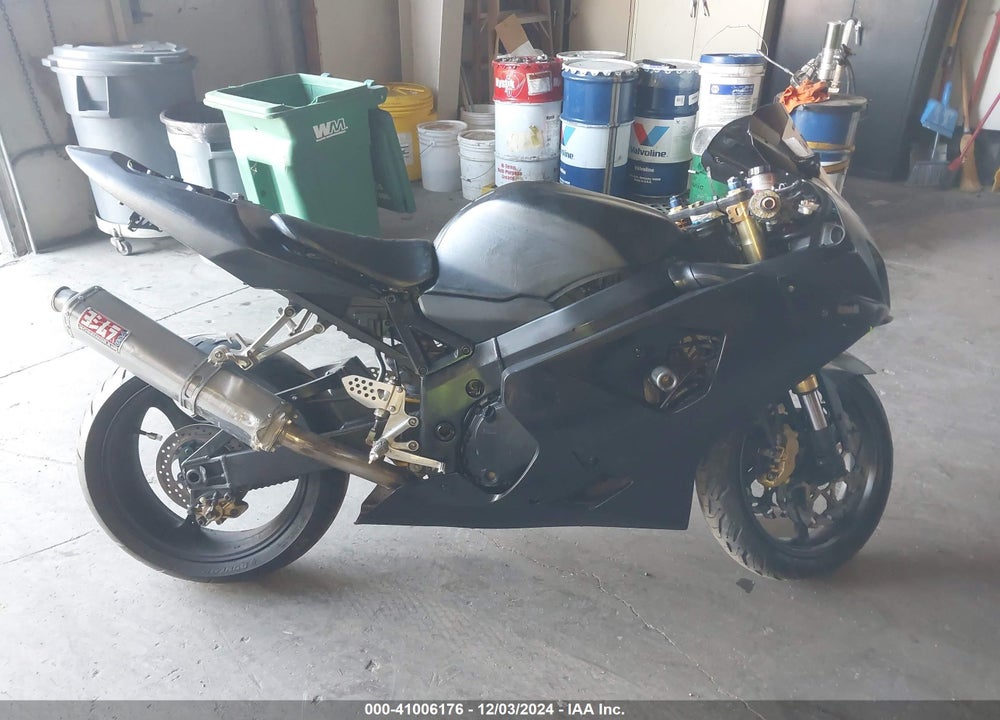 2004 SUZUKI GSX-R600 K VIN: JS1GN7CAX42106831