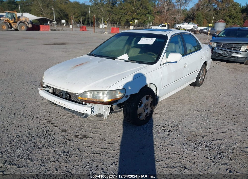 2001 HONDA ACCORD 3.0 EX VIN: 1HGCG16521A059811