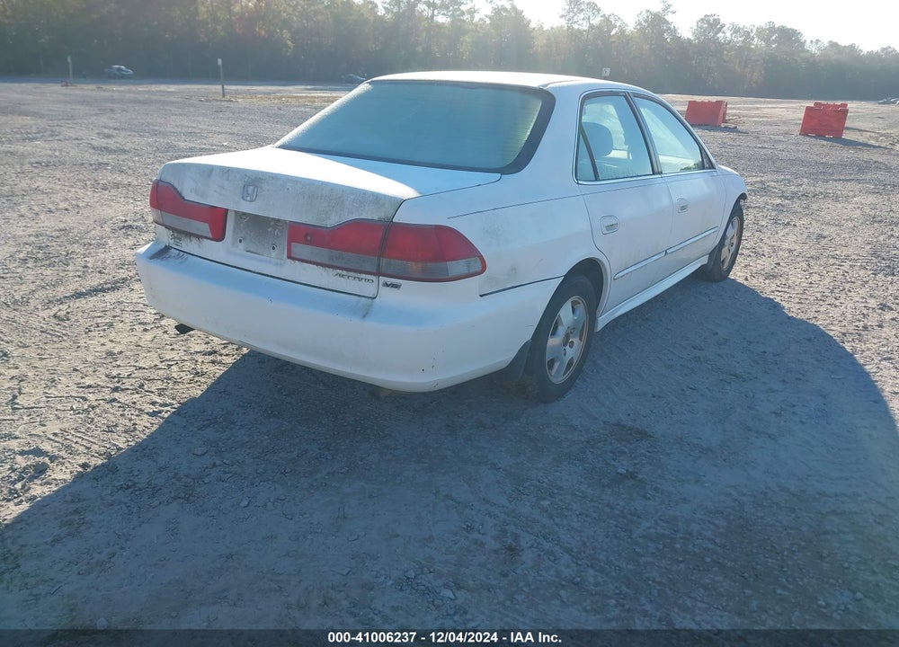 2001 HONDA ACCORD 3.0 EX VIN: 1HGCG16521A059811