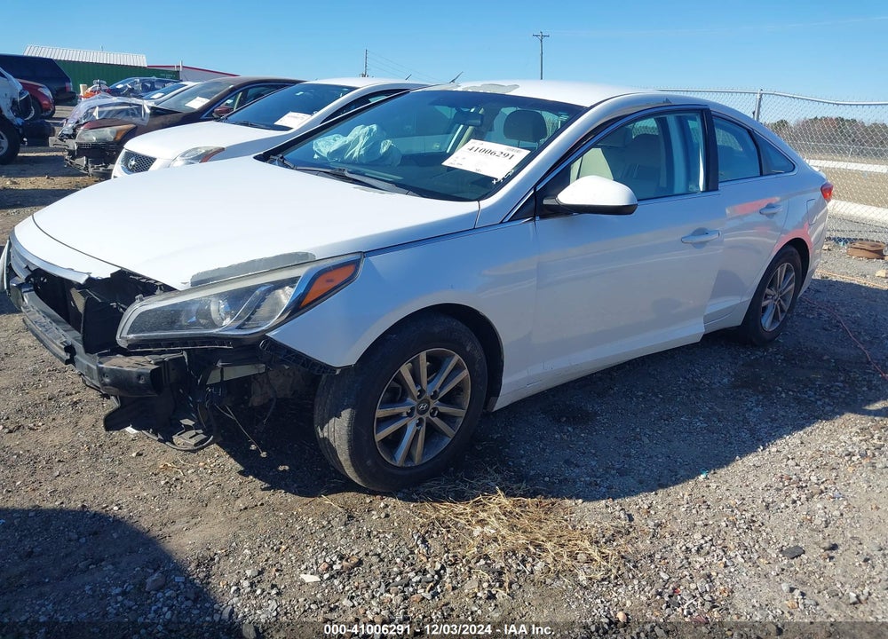 2015 HYUNDAI SONATA VIN: 5NPE24AF4FH143443