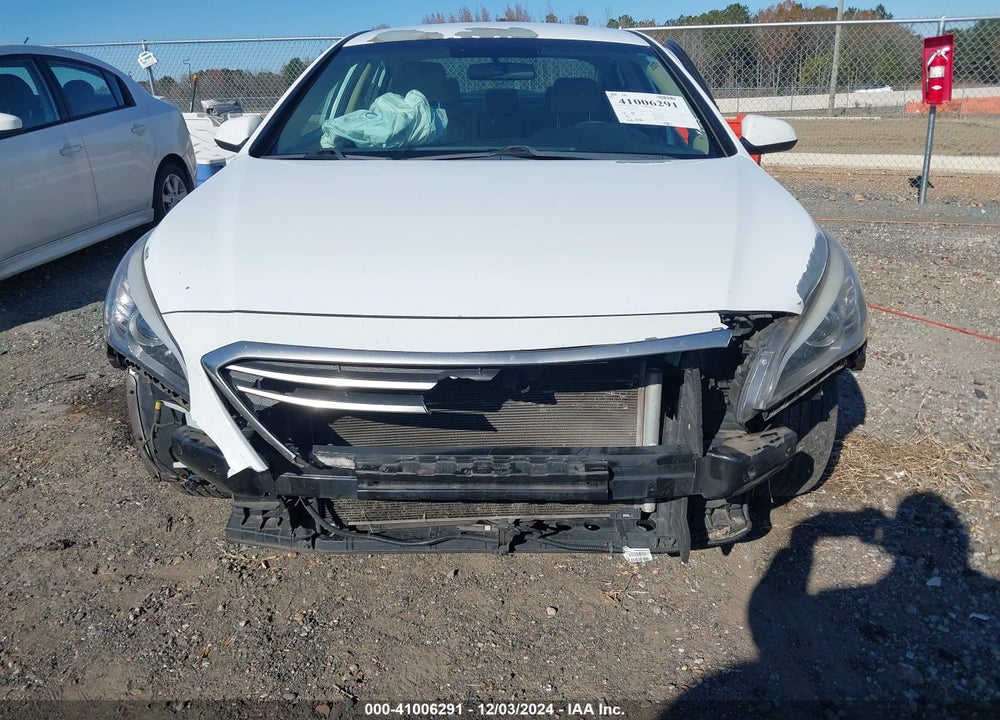 2015 HYUNDAI SONATA VIN: 5NPE24AF4FH143443