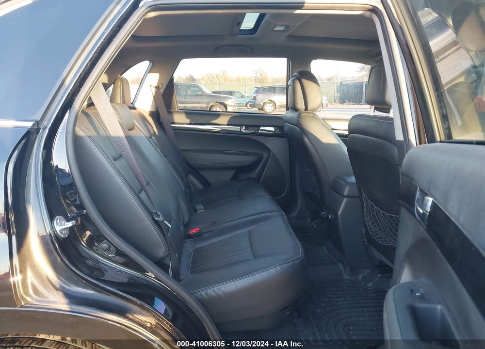 2013 KIA SORENTO SX V6 VIN: 5XYKWDA23DG409706