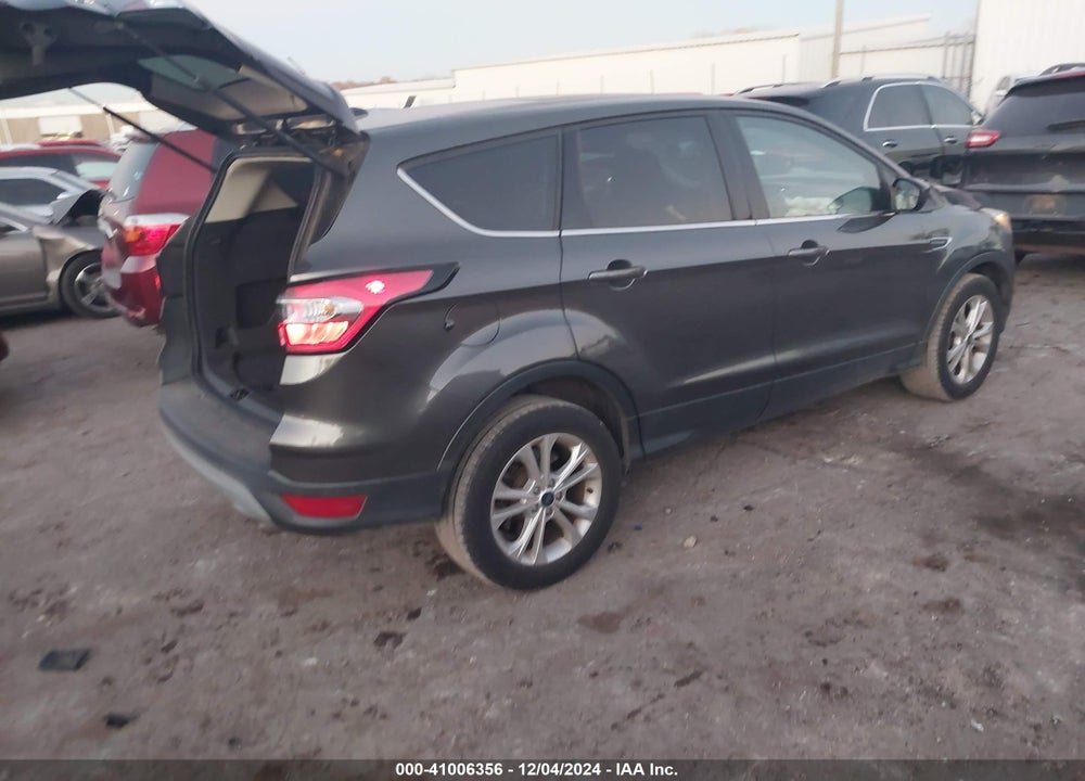 2017 FORD ESCAPE SE VIN: 1FMCU9G95HUB08656
