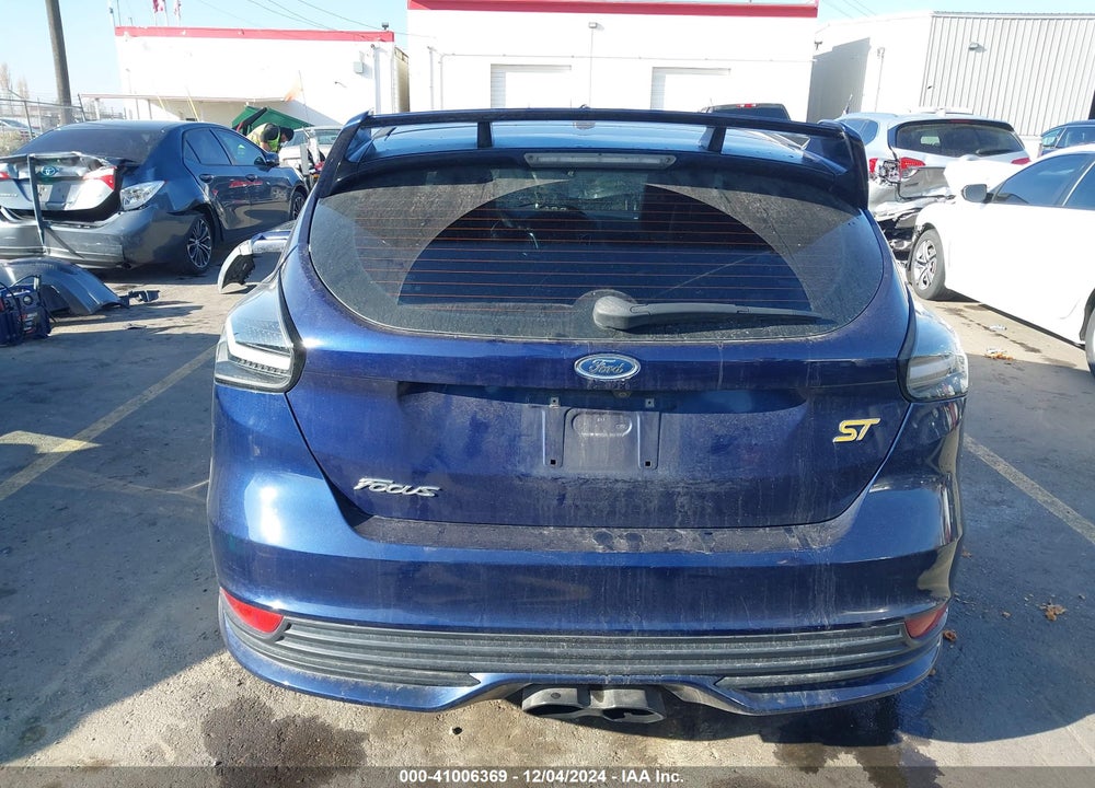 2016 FORD FOCUS VIN: 1FADP3L92GL351354