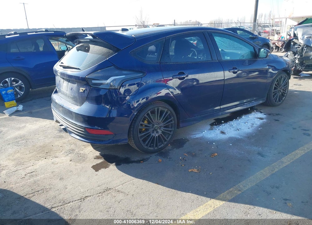 2016 FORD FOCUS VIN: 1FADP3L92GL351354