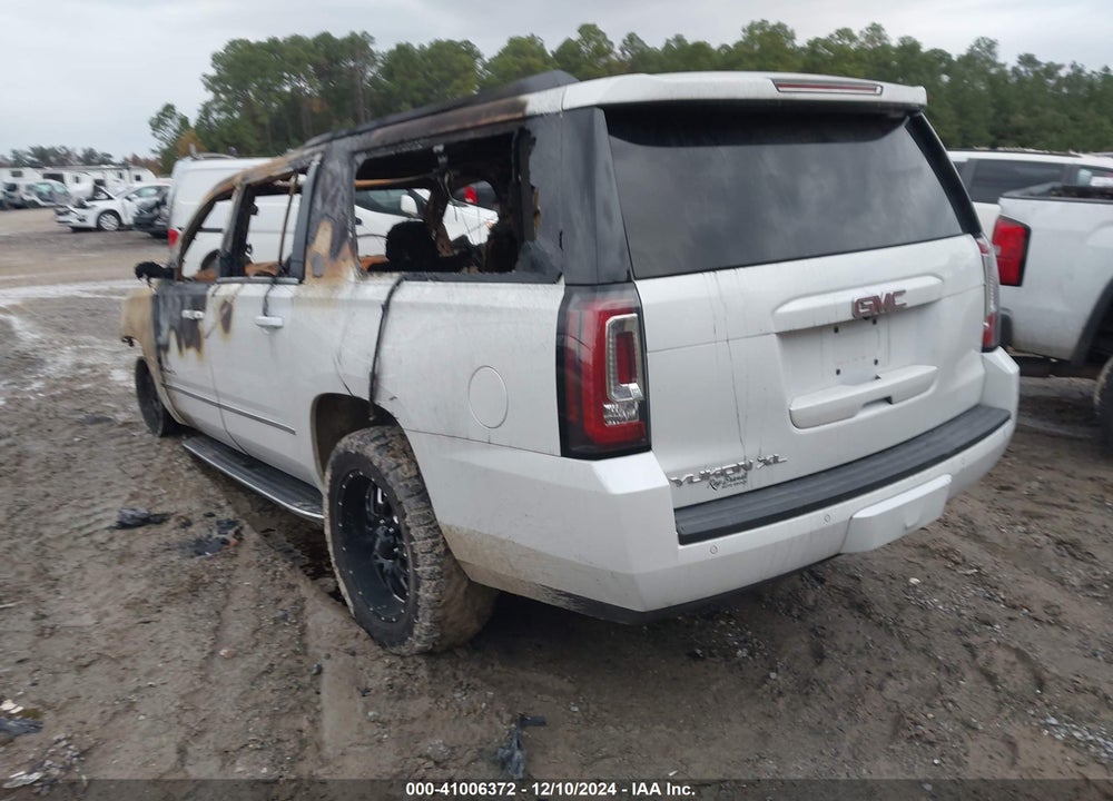 2017 GMC YUKON XL SLT VIN: 1GKS1GKC7HR130276