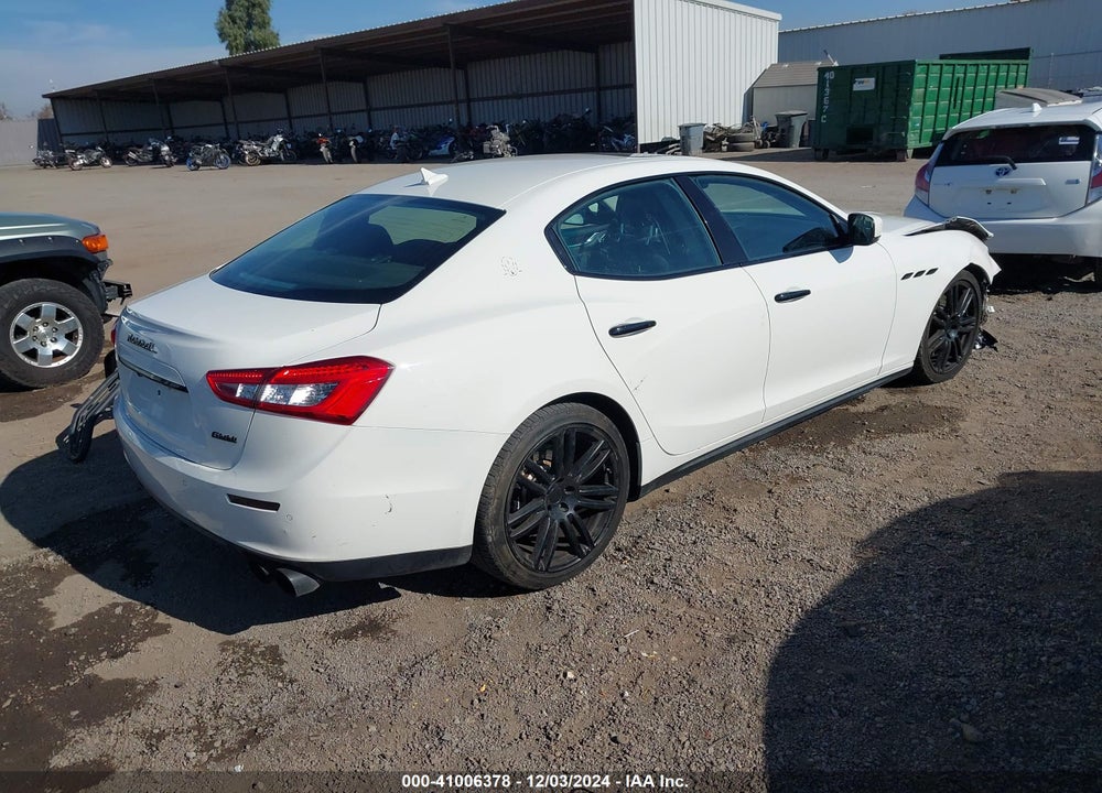 2014 MASERATI GHIBLI VIN: ZAM57RTA1E1085941