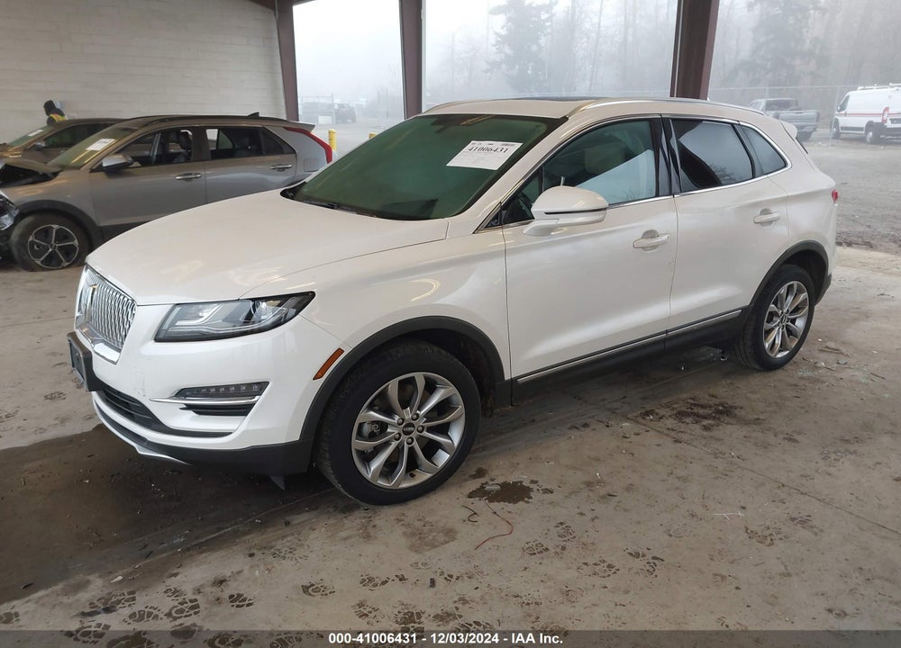 2019 LINCOLN MKC SELECT VIN: 5LMCJ2D9XKUL17433
