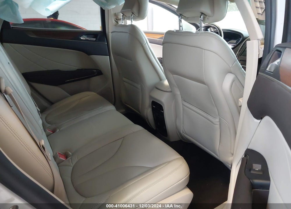 2019 LINCOLN MKC SELECT VIN: 5LMCJ2D9XKUL17433