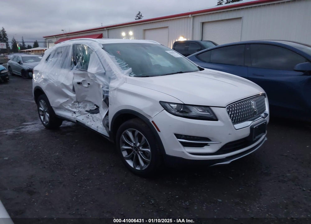 2019 LINCOLN MKC SELECT VIN: 5LMCJ2D9XKUL17433