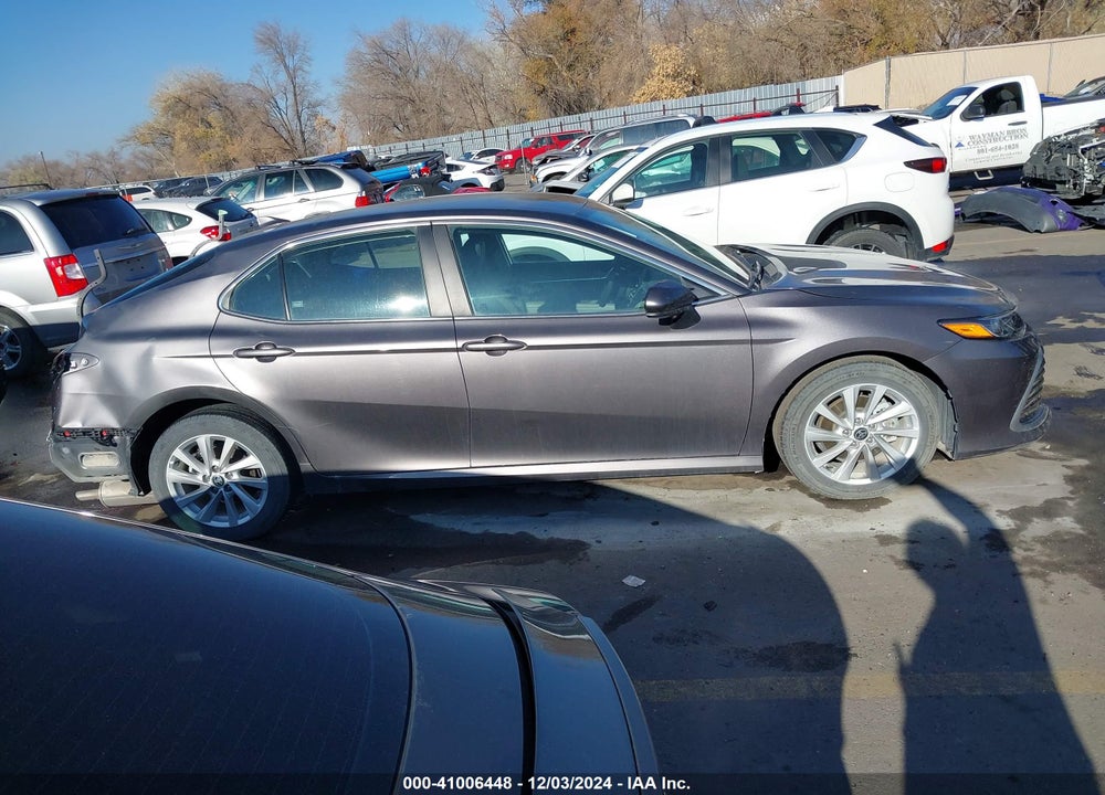 2024 TOYOTA CAMRY LE VIN: 4T1C11BK8RU121990