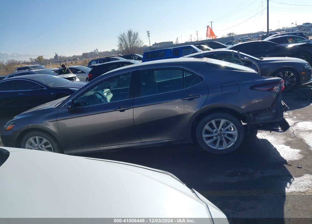 2024 TOYOTA CAMRY LE VIN: 4T1C11BK8RU121990