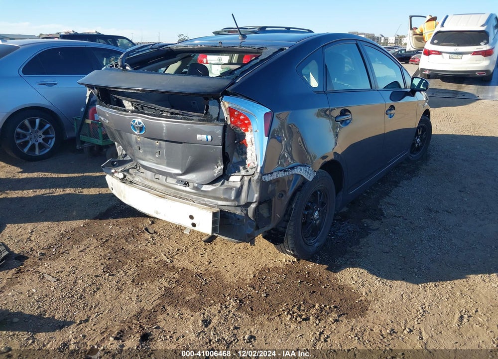 2015 TOYOTA PRIUS TWO VIN: JTDKN3DU0F0478081