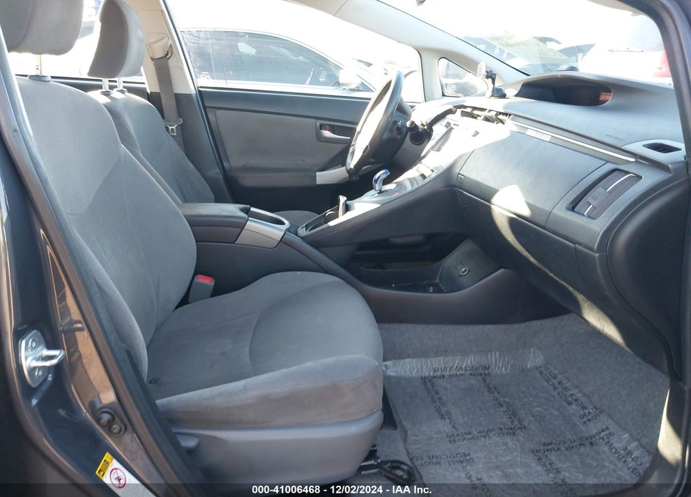 2015 TOYOTA PRIUS TWO VIN: JTDKN3DU0F0478081