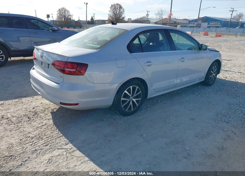2017 VOLKSWAGEN JETTA 1.4T SE VIN: 3VWDB7AJ3HM287240