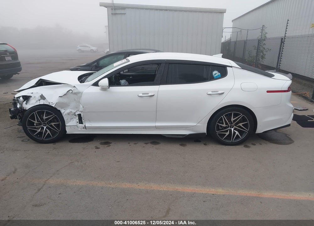 2018 KIA STINGER VIN: KNAE15LA7J6041242