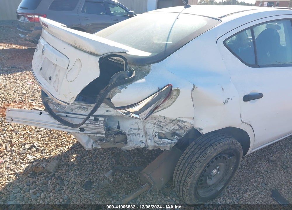 2018 NISSAN VERSA VIN: 3N1CN7AP3JL867161