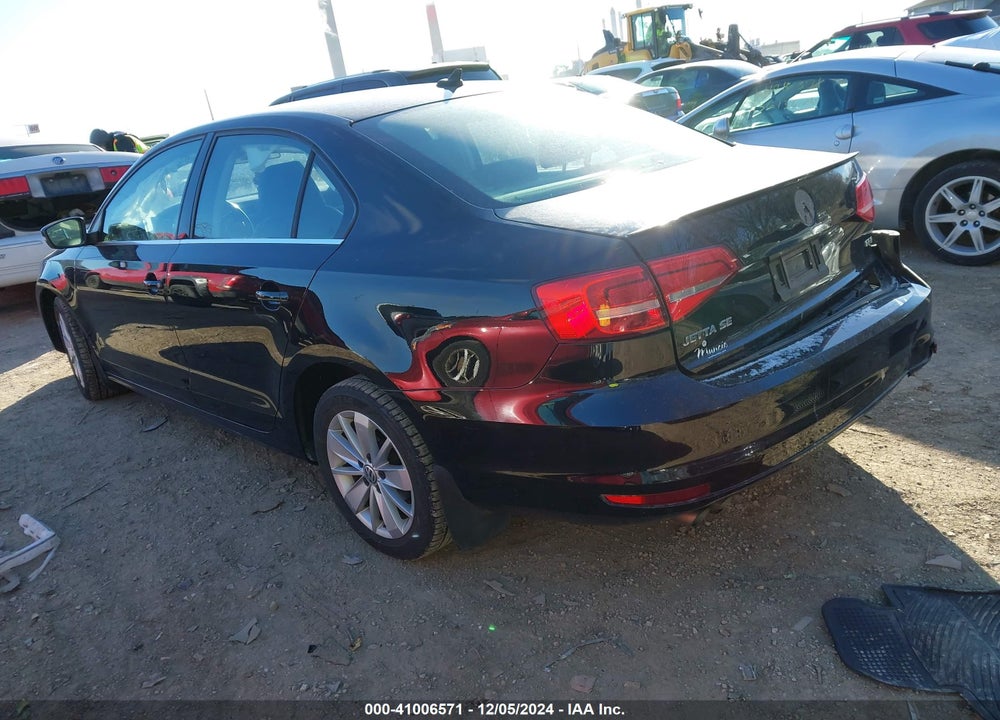 2015 VOLKSWAGEN JETTA 2.0L TDI SE VIN: 3VWLA7AJ7FM329288