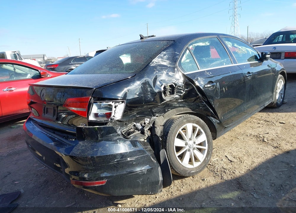 2015 VOLKSWAGEN JETTA 2.0L TDI SE VIN: 3VWLA7AJ7FM329288