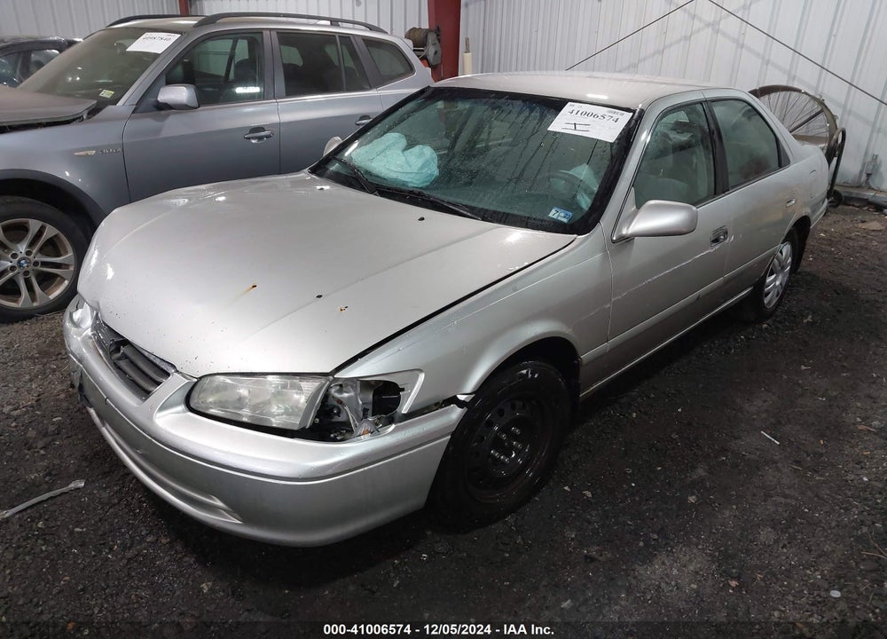 2000 TOYOTA CAMRY LE VIN: 4T1BG22K2YU001567