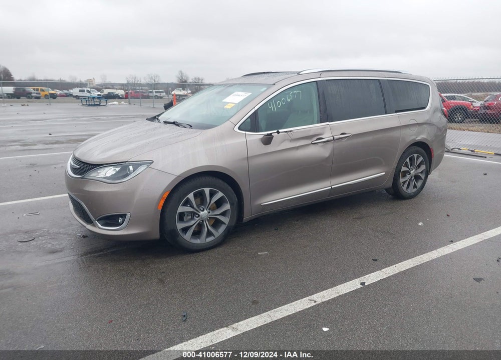 2017 CHRYSLER PACIFICA LIMITED VIN: 2C4RC1GG1HR537422
