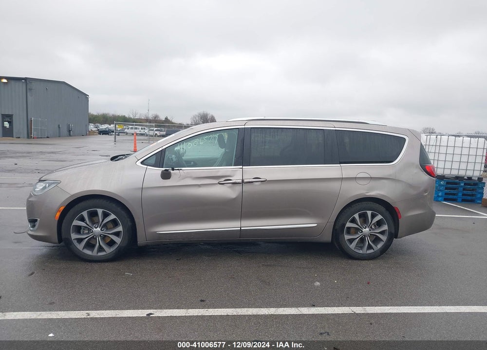 2017 CHRYSLER PACIFICA LIMITED VIN: 2C4RC1GG1HR537422