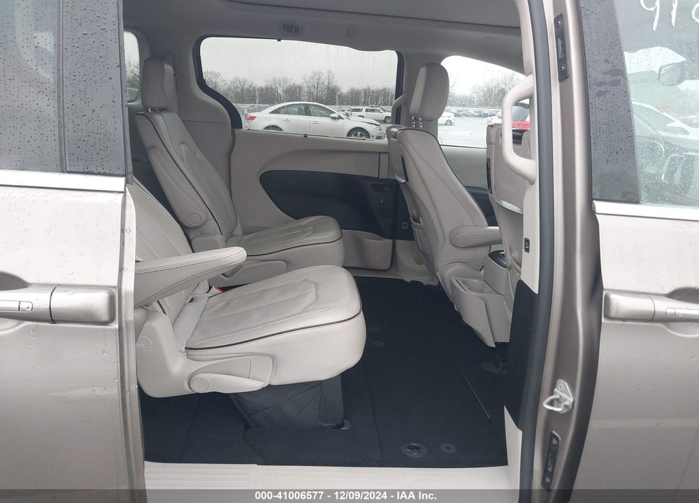 2017 CHRYSLER PACIFICA LIMITED VIN: 2C4RC1GG1HR537422