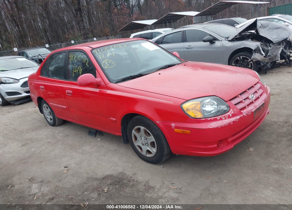 2005 HYUNDAI ACCENT VIN: KMHCG45CX5U614083