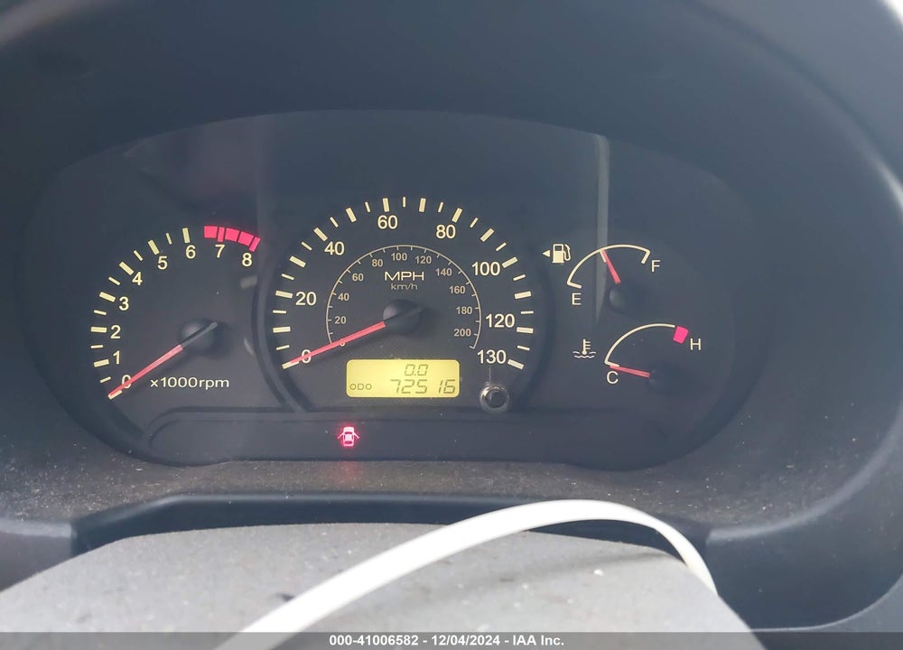 2005 HYUNDAI ACCENT VIN: KMHCG45CX5U614083